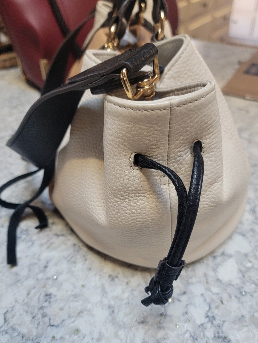 Gorgeous Aimee Kestenberg Leather Bag w/ Crystal Martini Key Fob Charm 🍸 - Picture 9 of 12